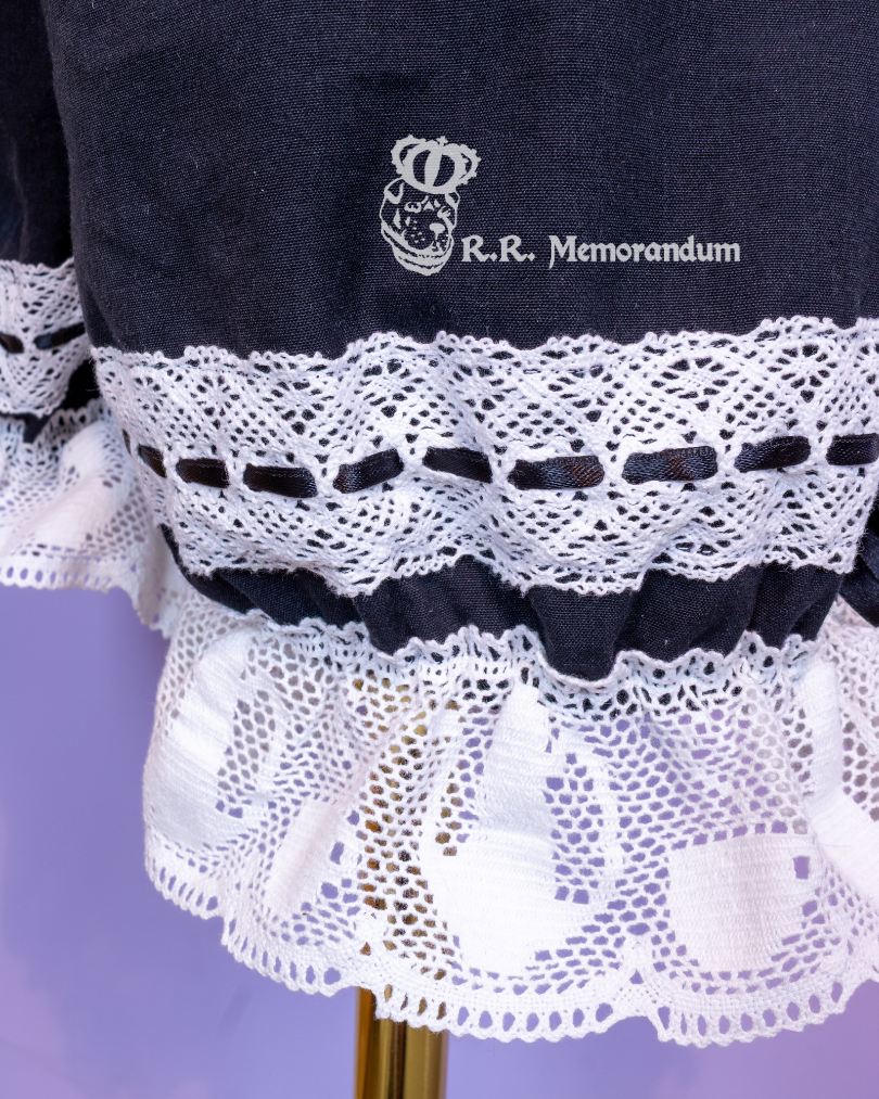Tea Time Bloomers