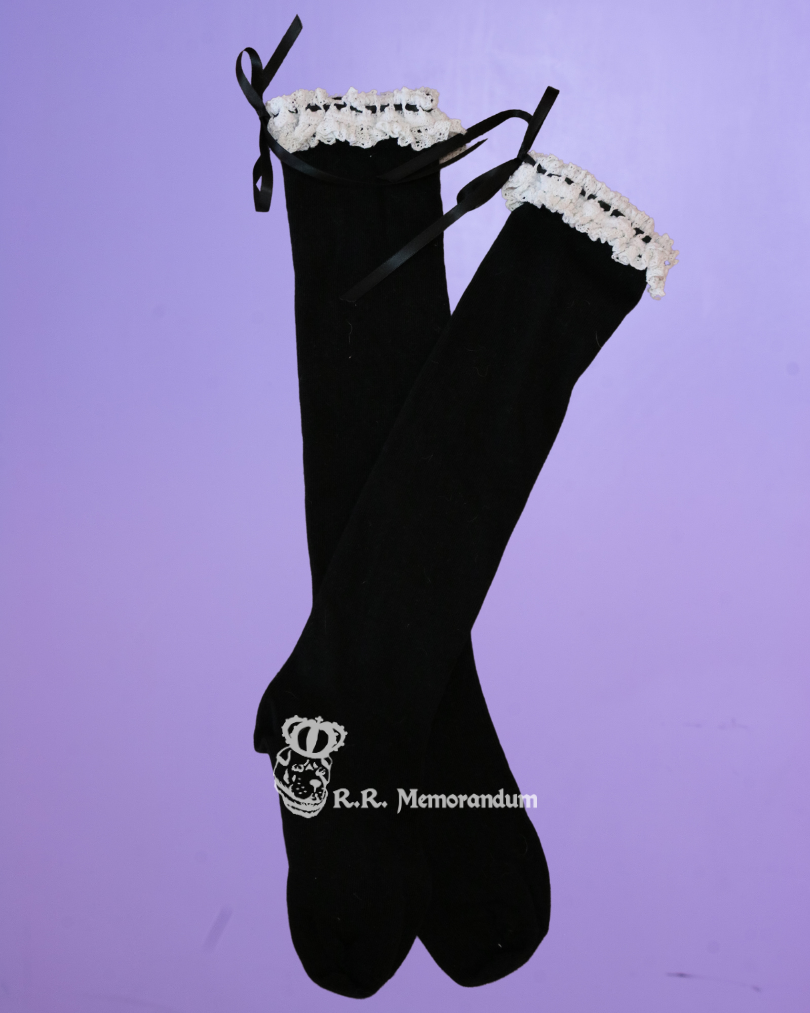 Basics Lace UTK socks