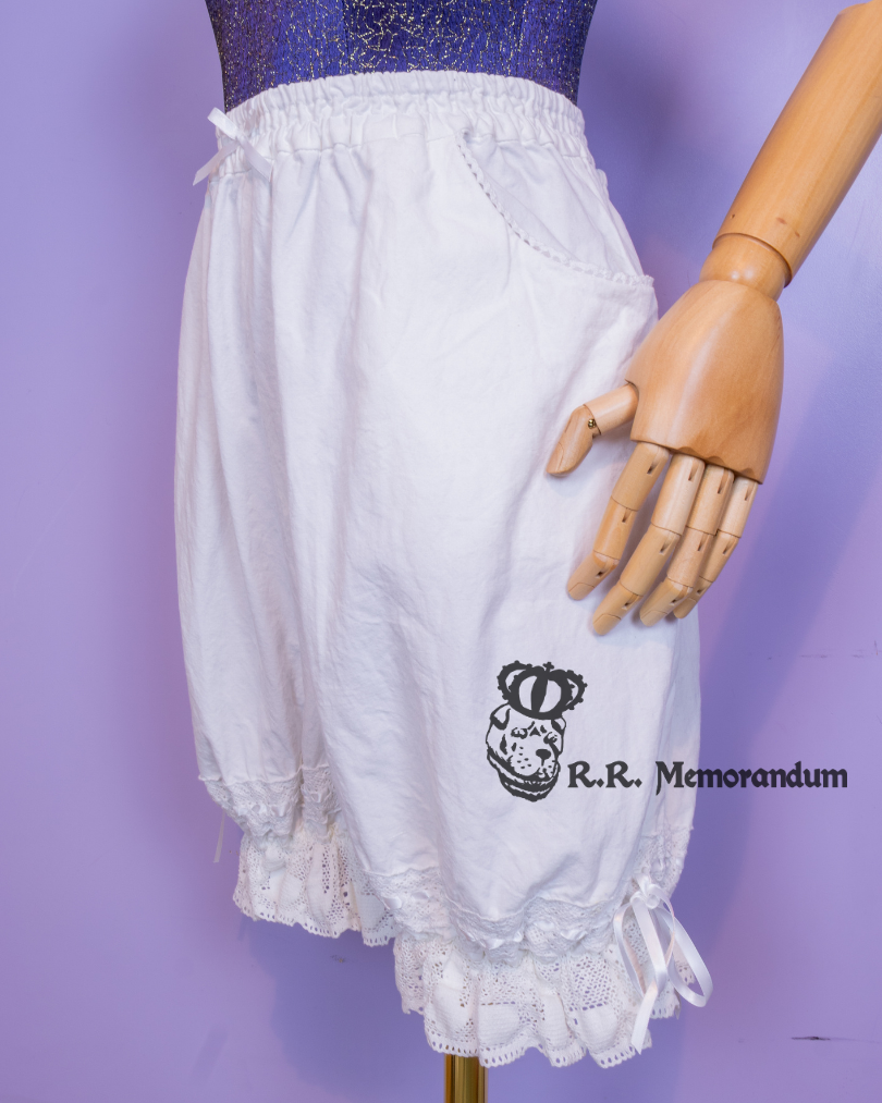 Tea Time Bloomers