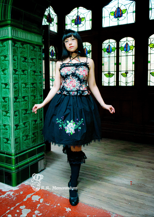 Raschel double frill Lace UTK socks